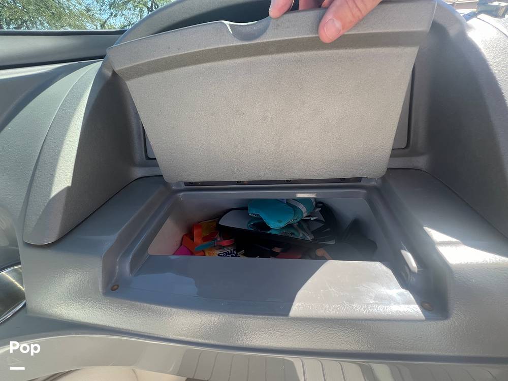 Slide: The Image of Glove Box &amp; Cubby - 46