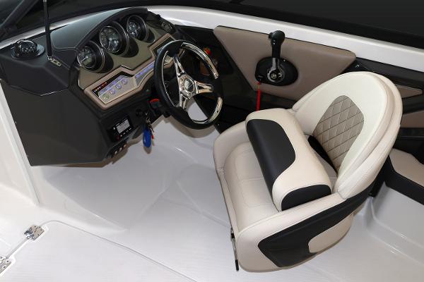 Slide: The Image of Monterey 215 Super Sport 2023 - 6