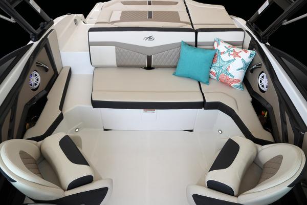 Slide: The Image of Monterey 215 Super Sport 2023 - 9