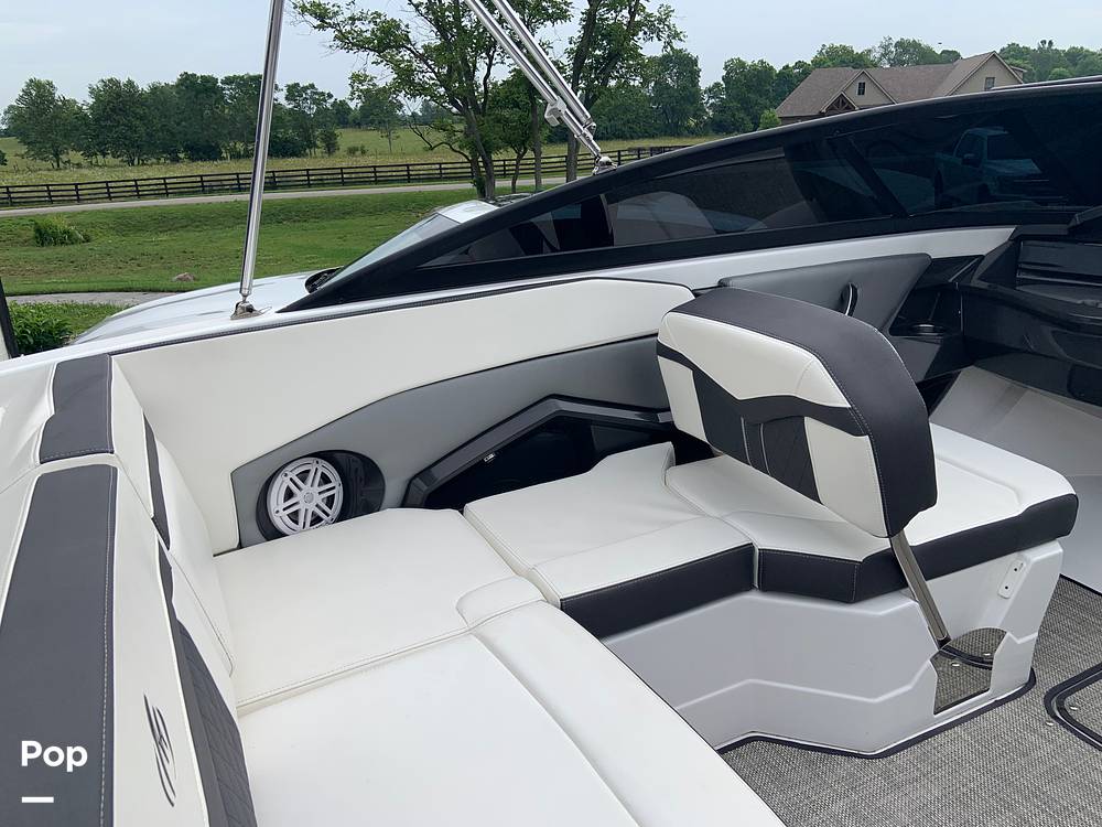 Slide: The Image of Monterey 218SS 2020 - 12663877