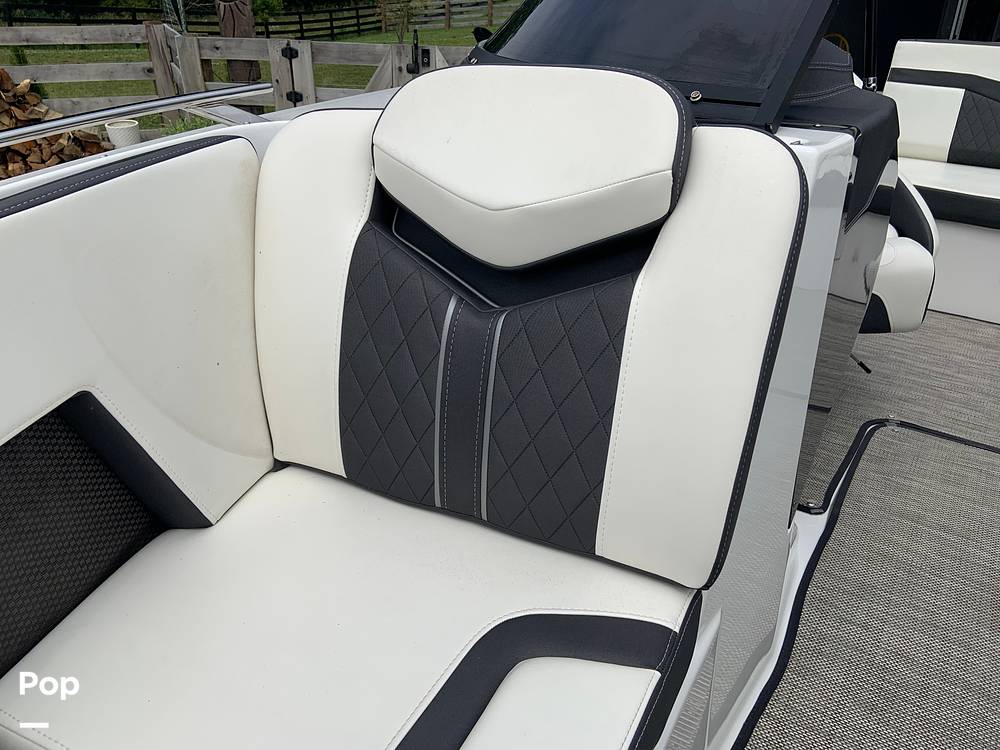 Slide: The Image of Monterey 218SS 2020 - 12664831
