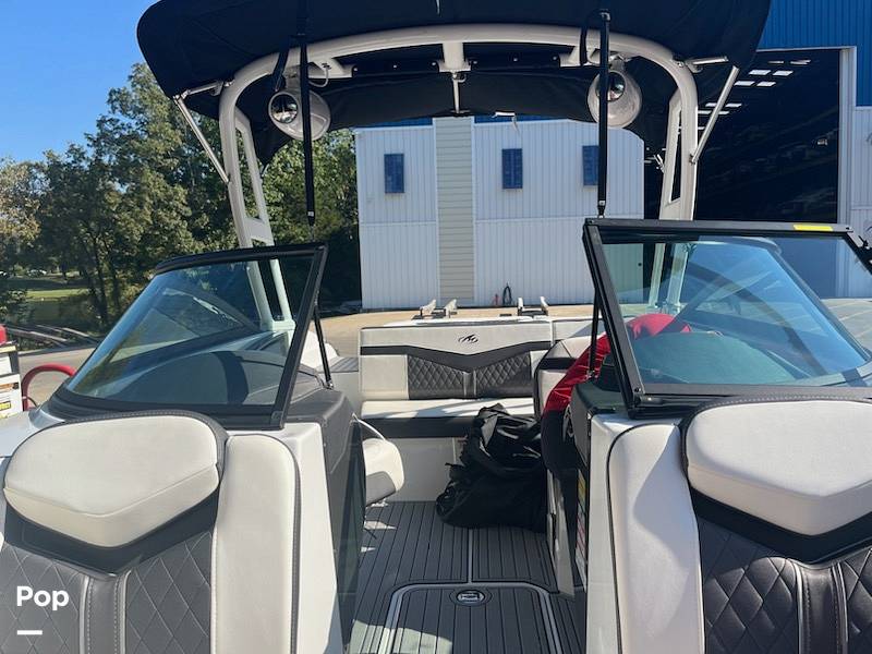 Slide: The Image of Monterey 218 SS 2020 - 15398909