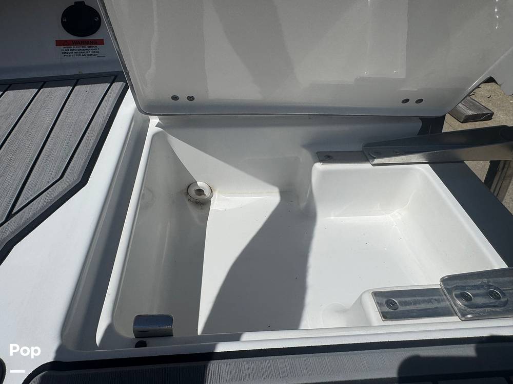 Slide: The Image of Monterey 218 SS 2020 - 15467790