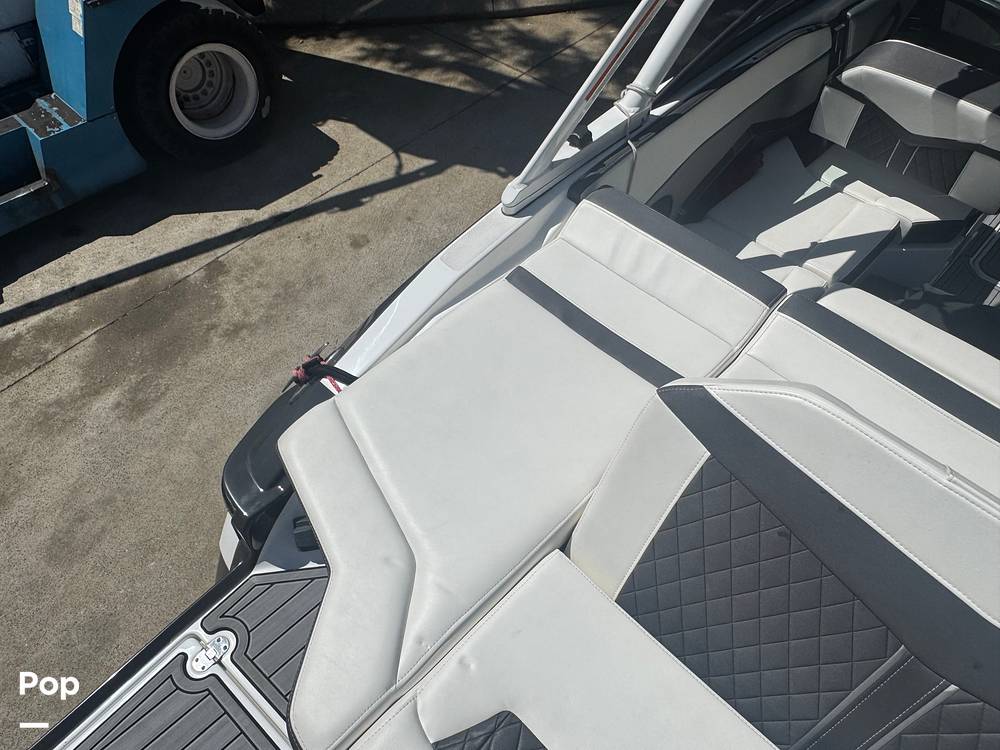 Slide: The Image of Monterey 218 SS 2020 - 15467808