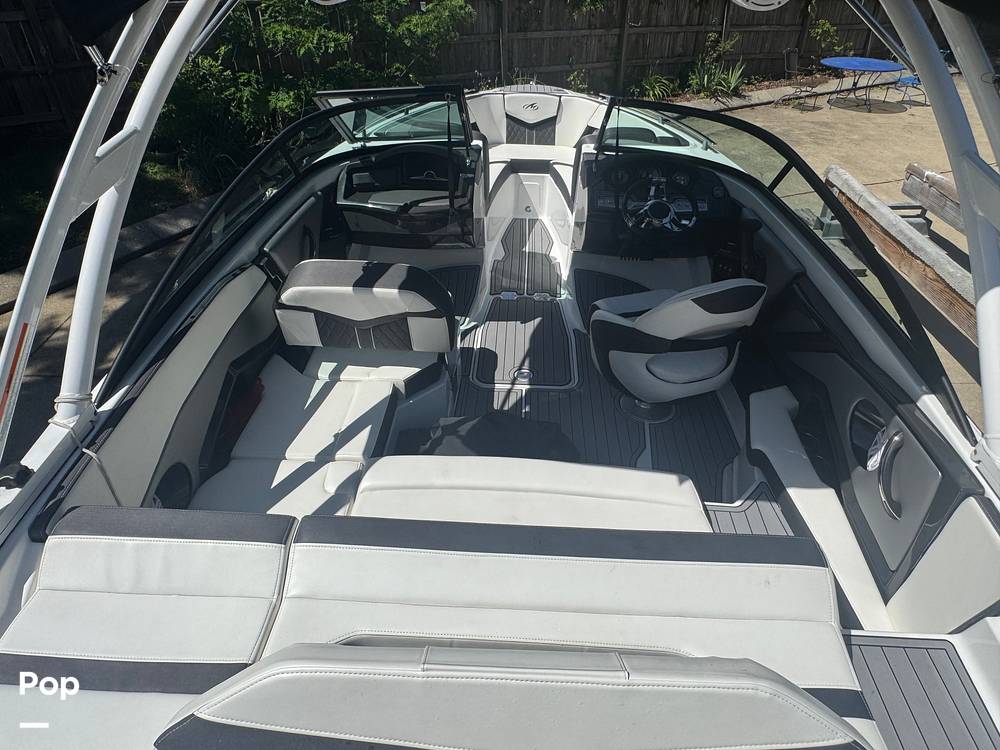 Slide: The Image of Monterey 218 SS 2020 - 15467809