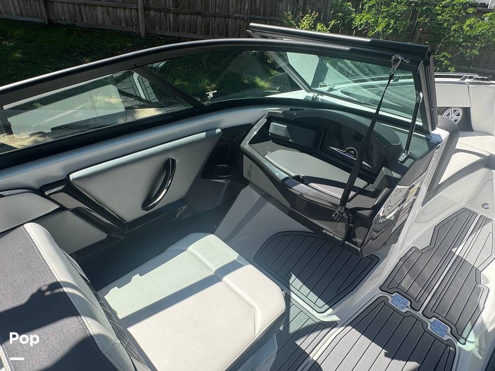 Slide: The Image of Monterey 218 SS 2020 - 15467814