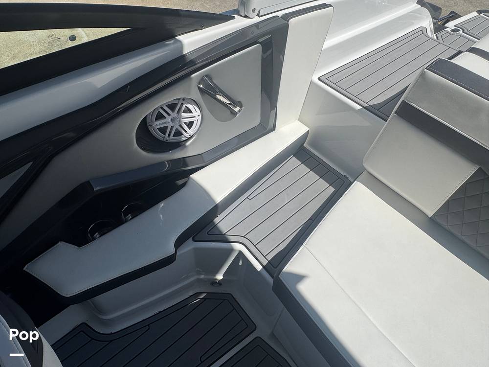 Slide: The Image of Monterey 218 SS 2020 - 15467815