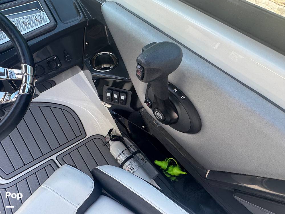 Slide: The Image of Monterey 218 SS 2020 - 15467817