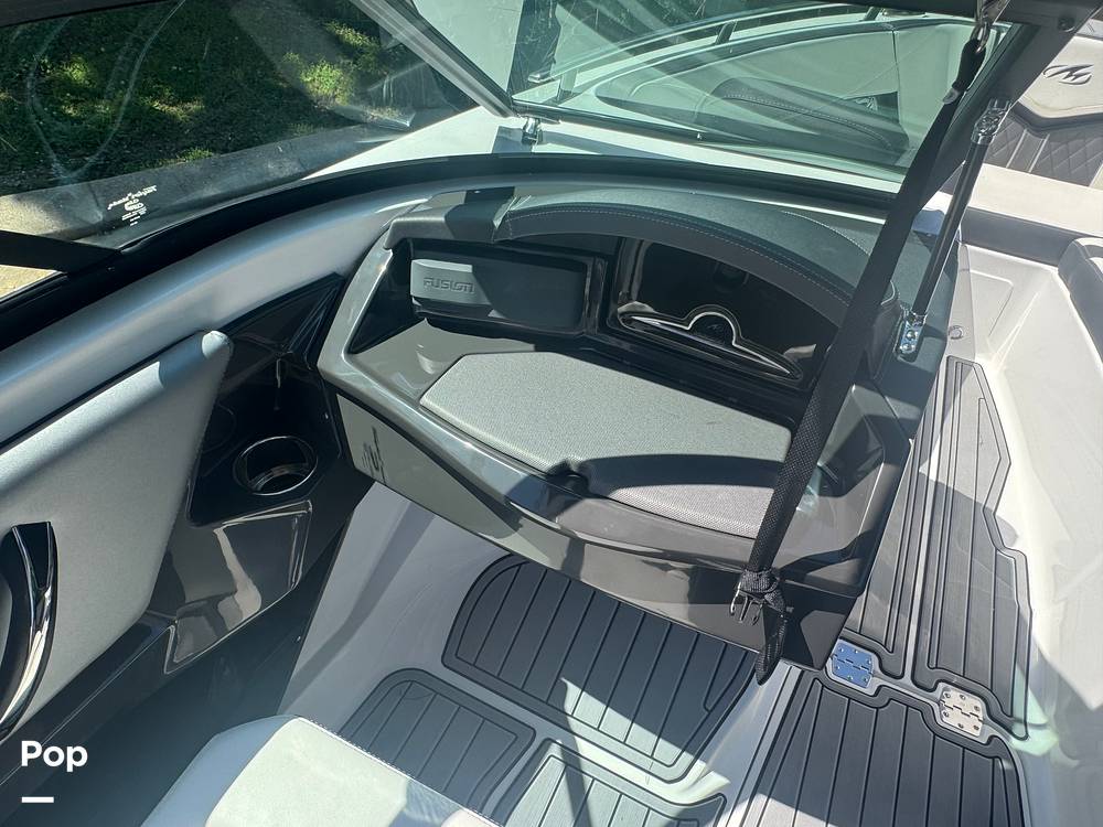 Slide: The Image of Monterey 218 SS 2020 - 15482114