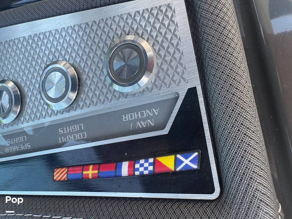 Slide: The Image of Monterey 218 SS 2020 - 15482127