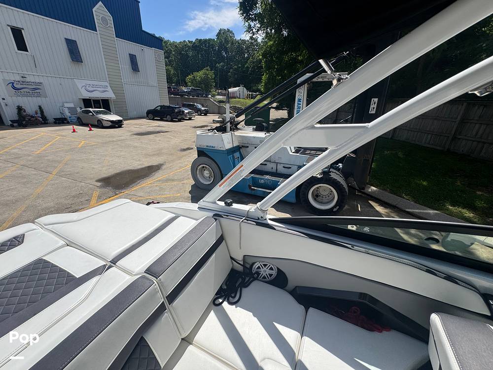 Slide: The Image of Monterey 218 SS 2020 - 15482135