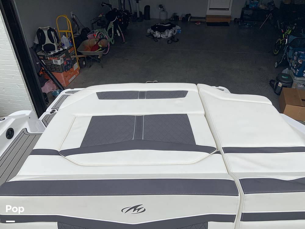 Slide: The Image of Monterey 218SS 2020 - 12663830