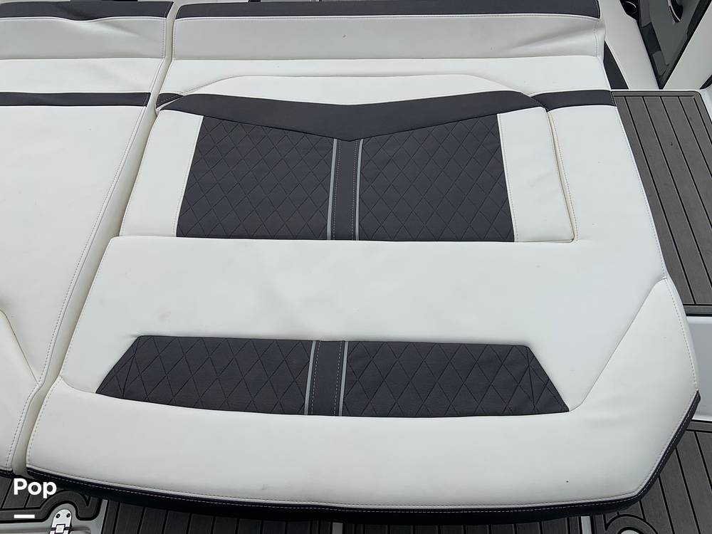Slide: The Image of Monterey 218SS 2020 - 12663832