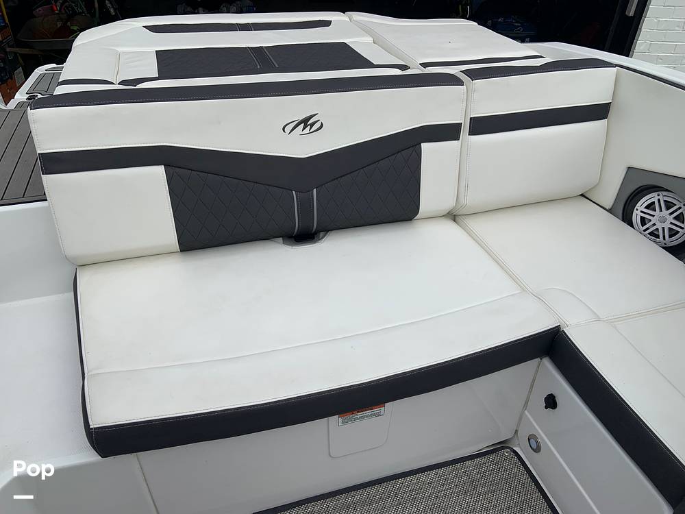 Slide: The Image of Monterey 218SS 2020 - 12663841