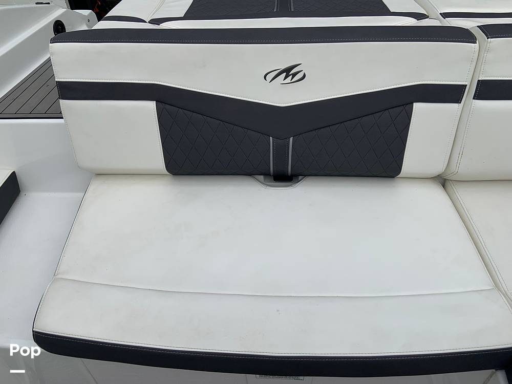 Slide: The Image of Monterey 218SS 2020 - 12663840