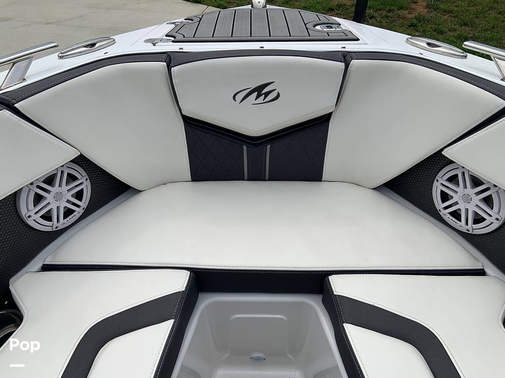 Slide: The Image of Monterey 218SS 2020 - 12664184