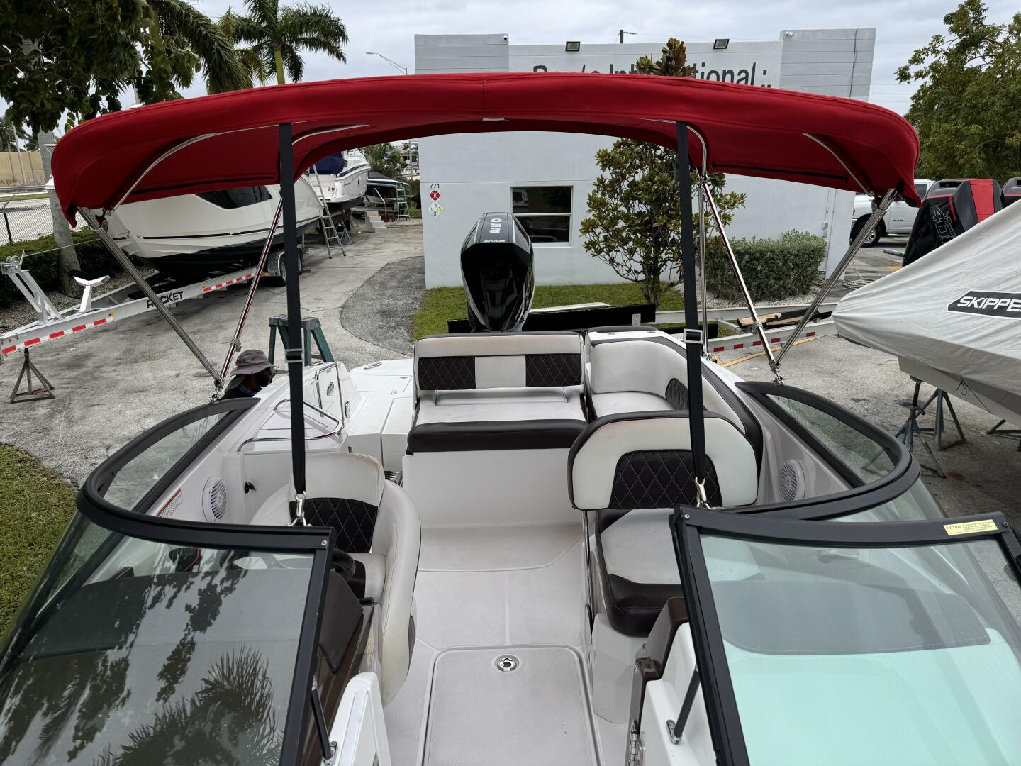 Slide: The Image of Monterey 25 2020 - 4747699