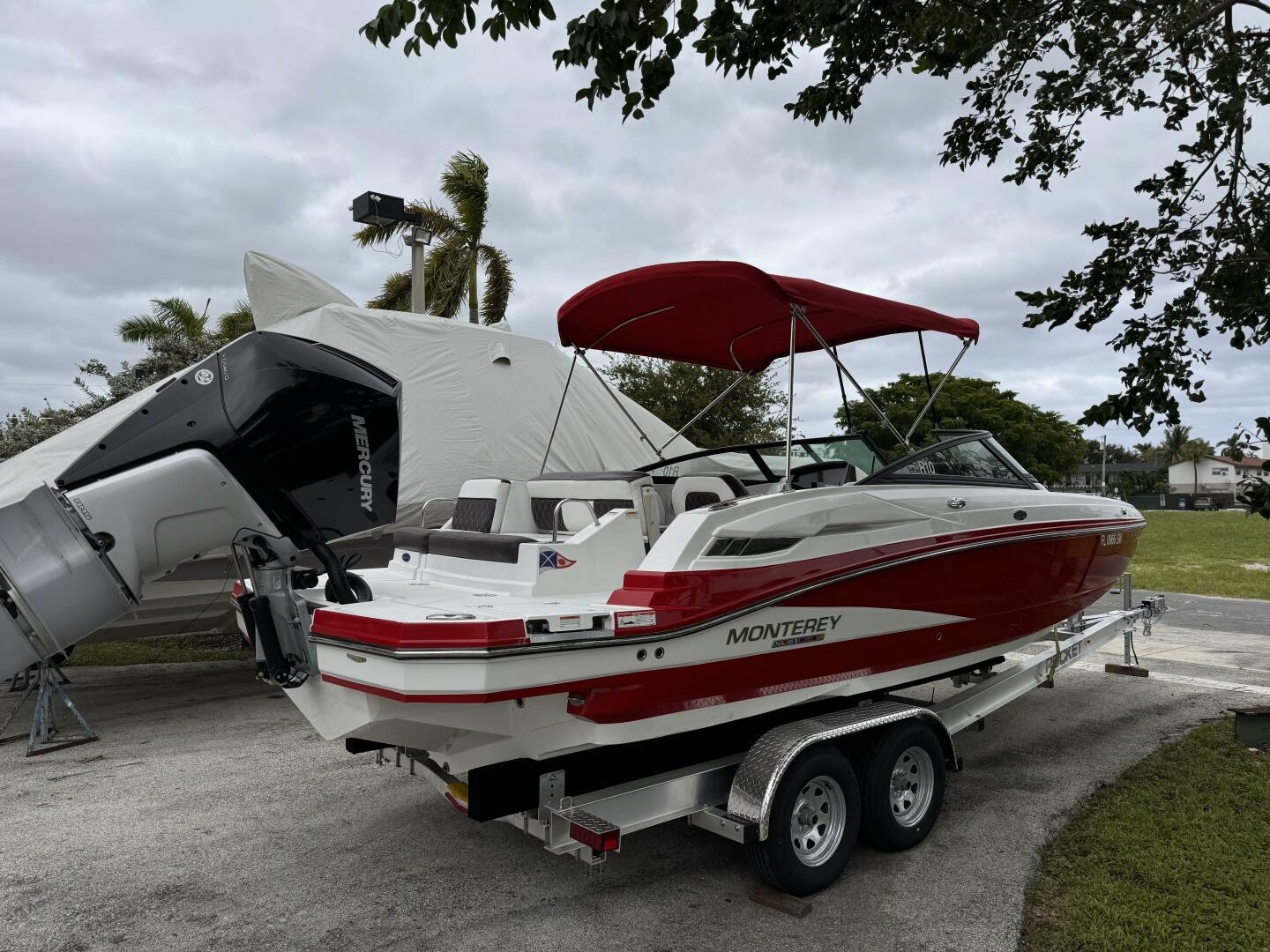 Slide: The Image of Monterey 25 2020 - 4747712