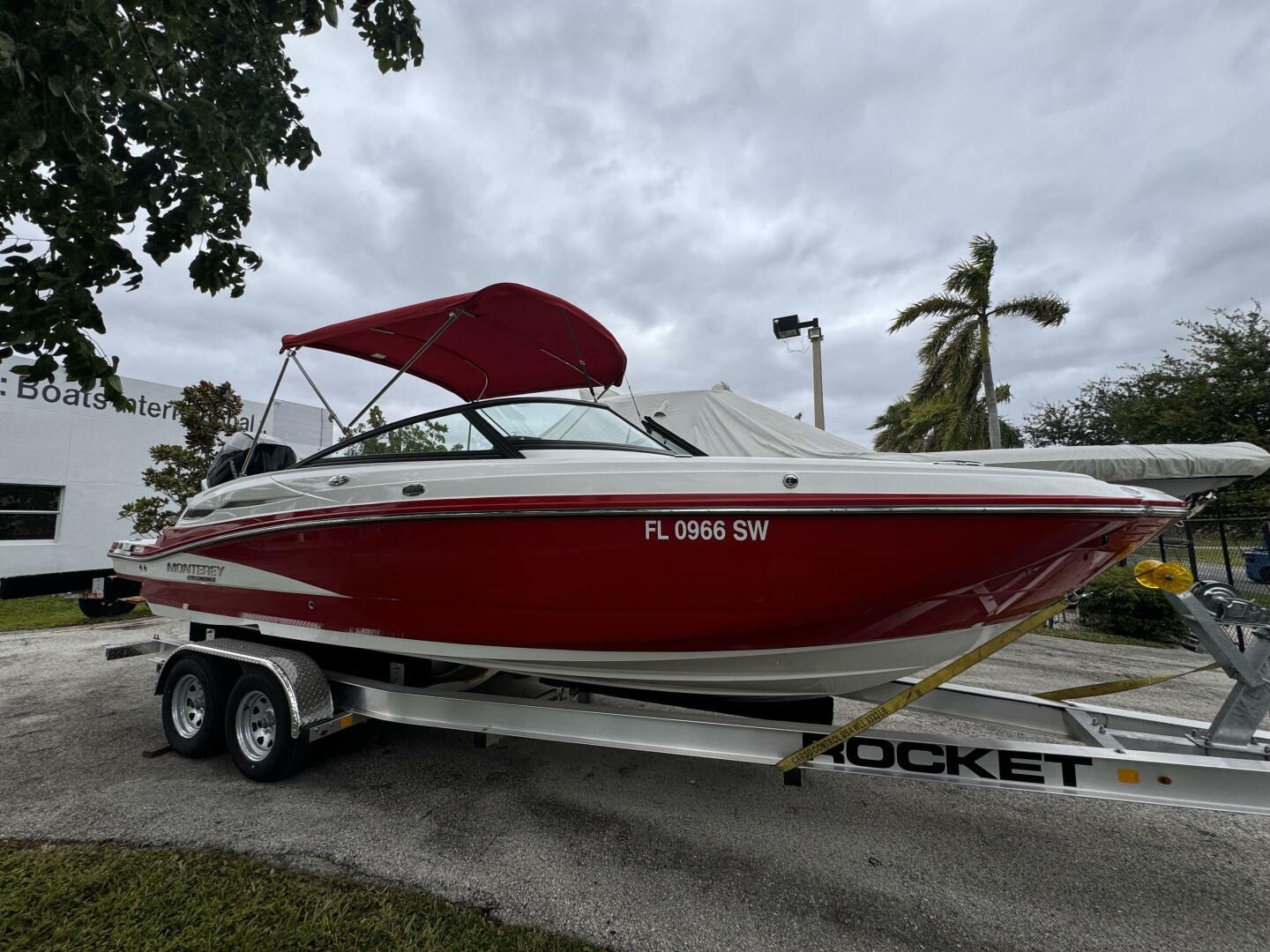 Slide: The Image of Monterey 25 2020 - 4747717