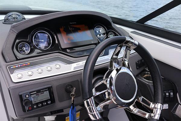 Slide: The Image of Monterey 255 Super Sport 2022 - 2
