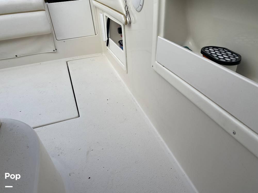 Slide: The Image of 1998 Monterey 256 Cruiser for sale in Keyport, NJ - 51
