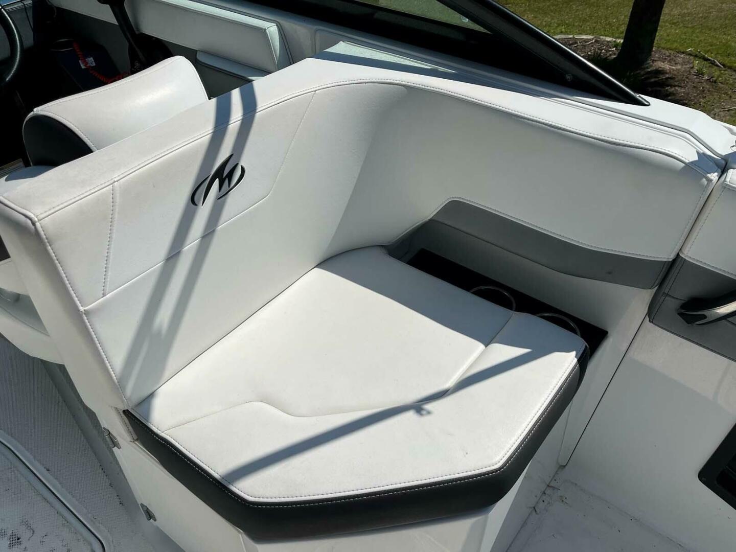 Slide: The Image of Monterey 258 Super Sport 2016 - 4286412