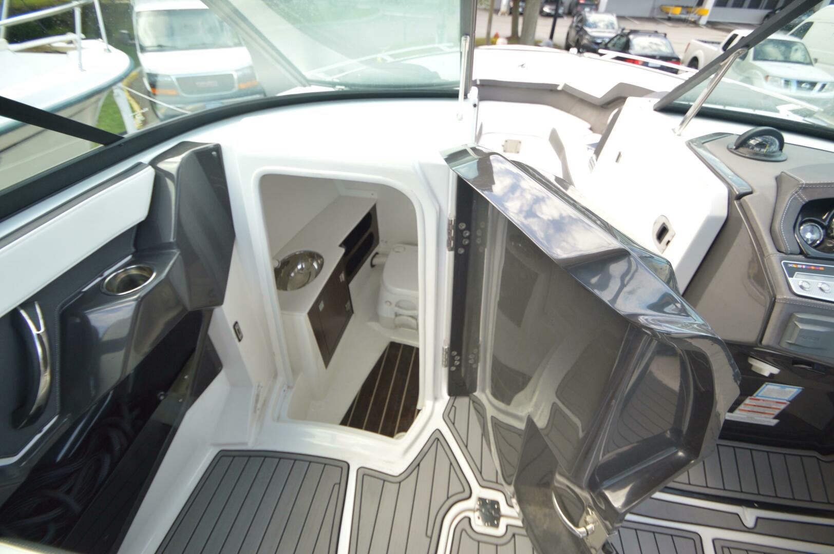 Slide: The Image of Monterey 275SS 2020 - 4767685