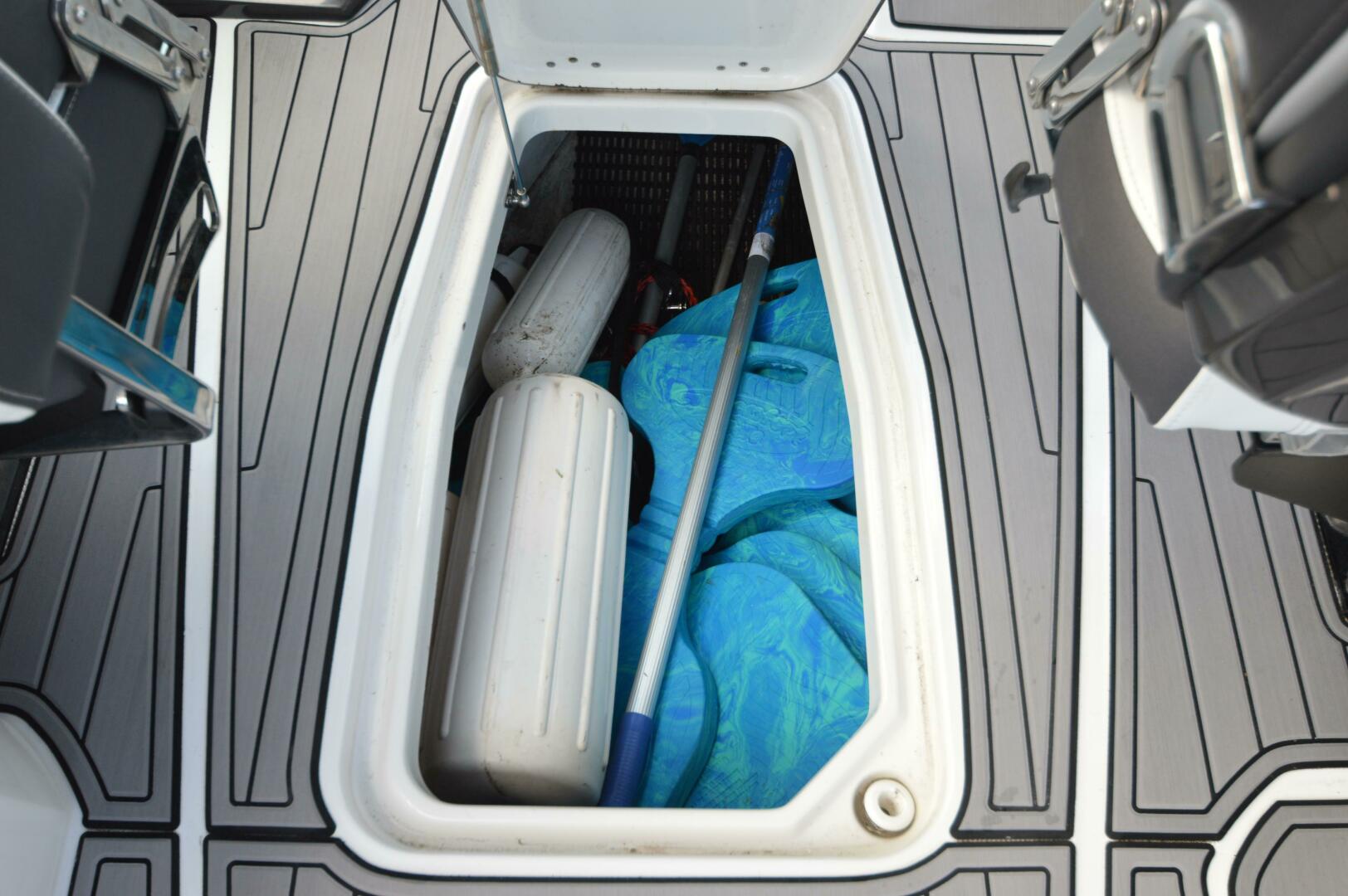 Slide: The Image of Monterey 275SS 2020 - 4767686