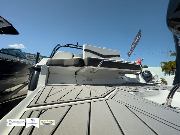 Slide: The Image of Monterey 275SS 2023 - 4