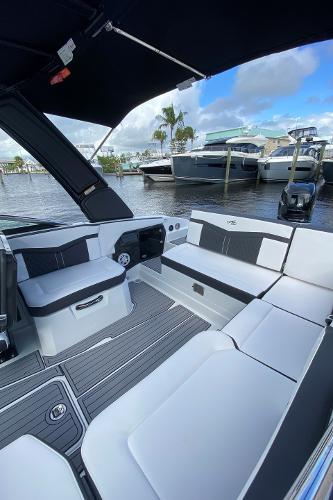 Slide: The Image of Monterey 275 Super Sport 2021 - 9