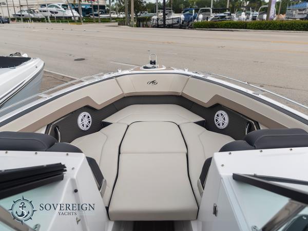 Slide: The Image of Monterey 275 Super Sport 2024 - 6