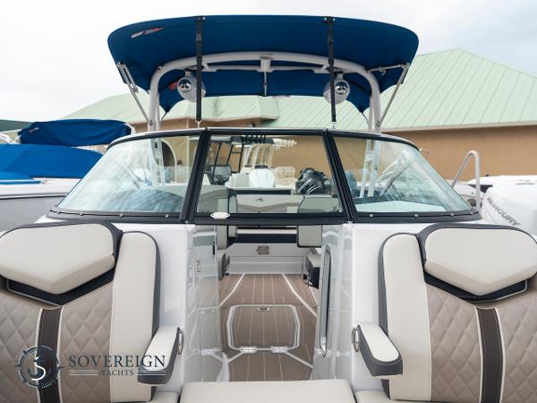 Slide: The Image of Monterey 275 Super Sport 2024 - 7