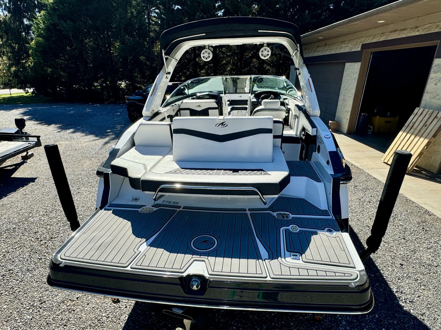 Slide: The Image of Monterey 278 SS 2019 - 4865763