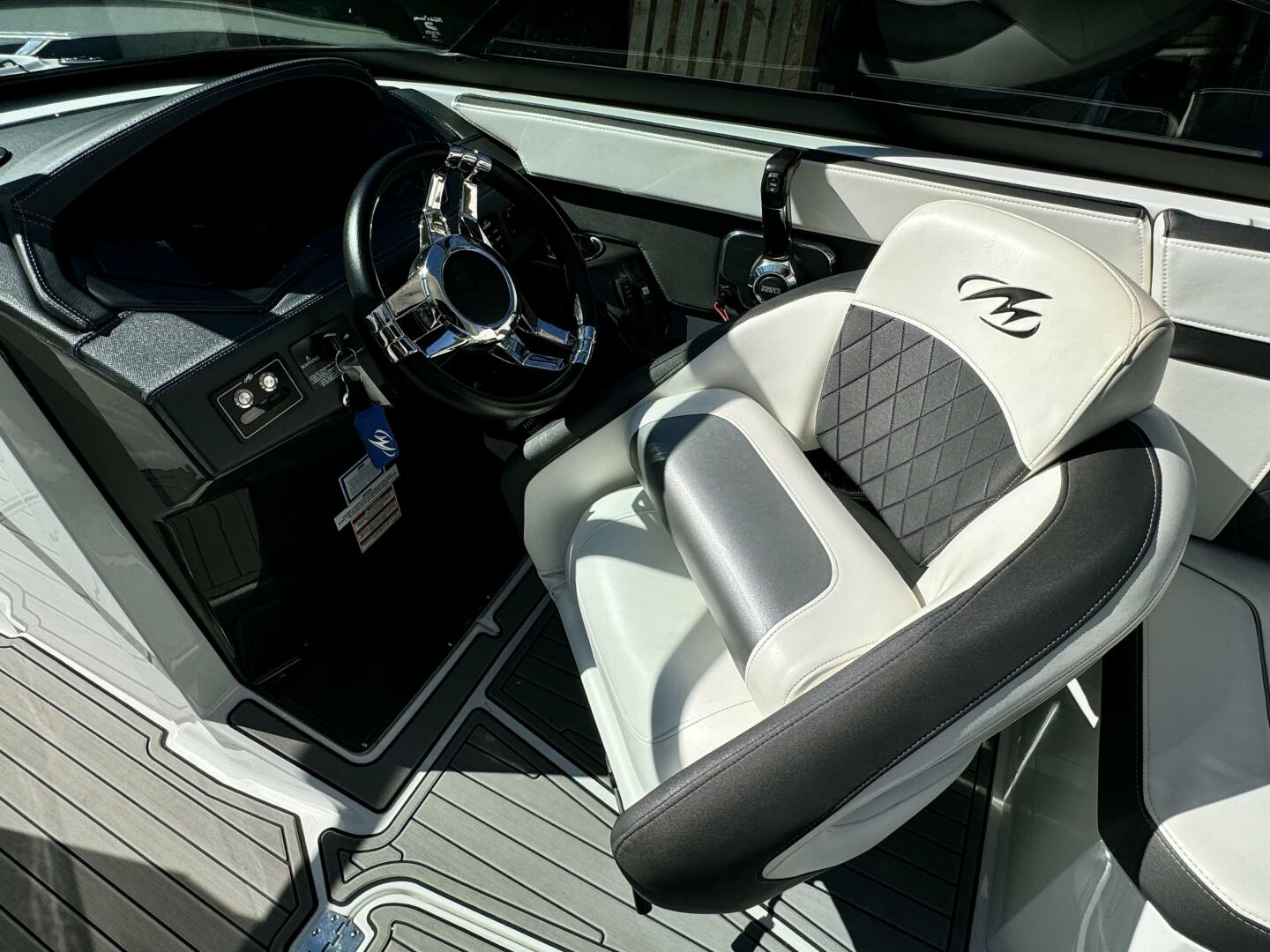 Slide: The Image of Monterey 278 SS 2019 - 4865770