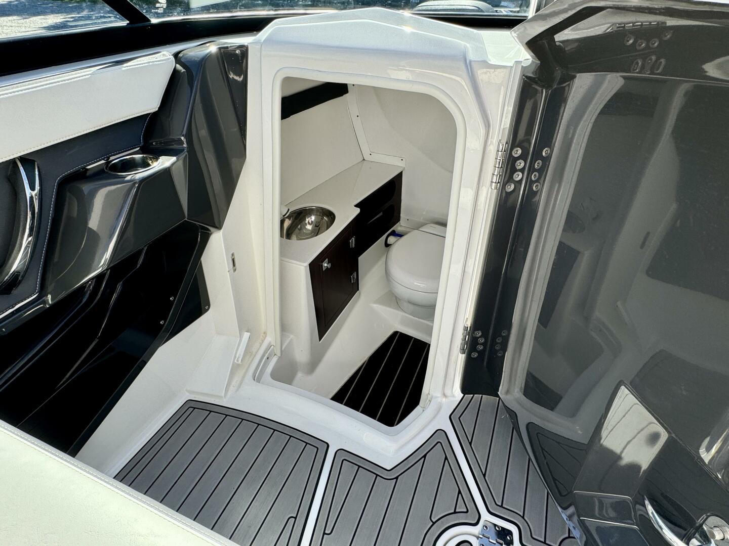 Slide: The Image of Monterey 278 SS 2019 - 4865779