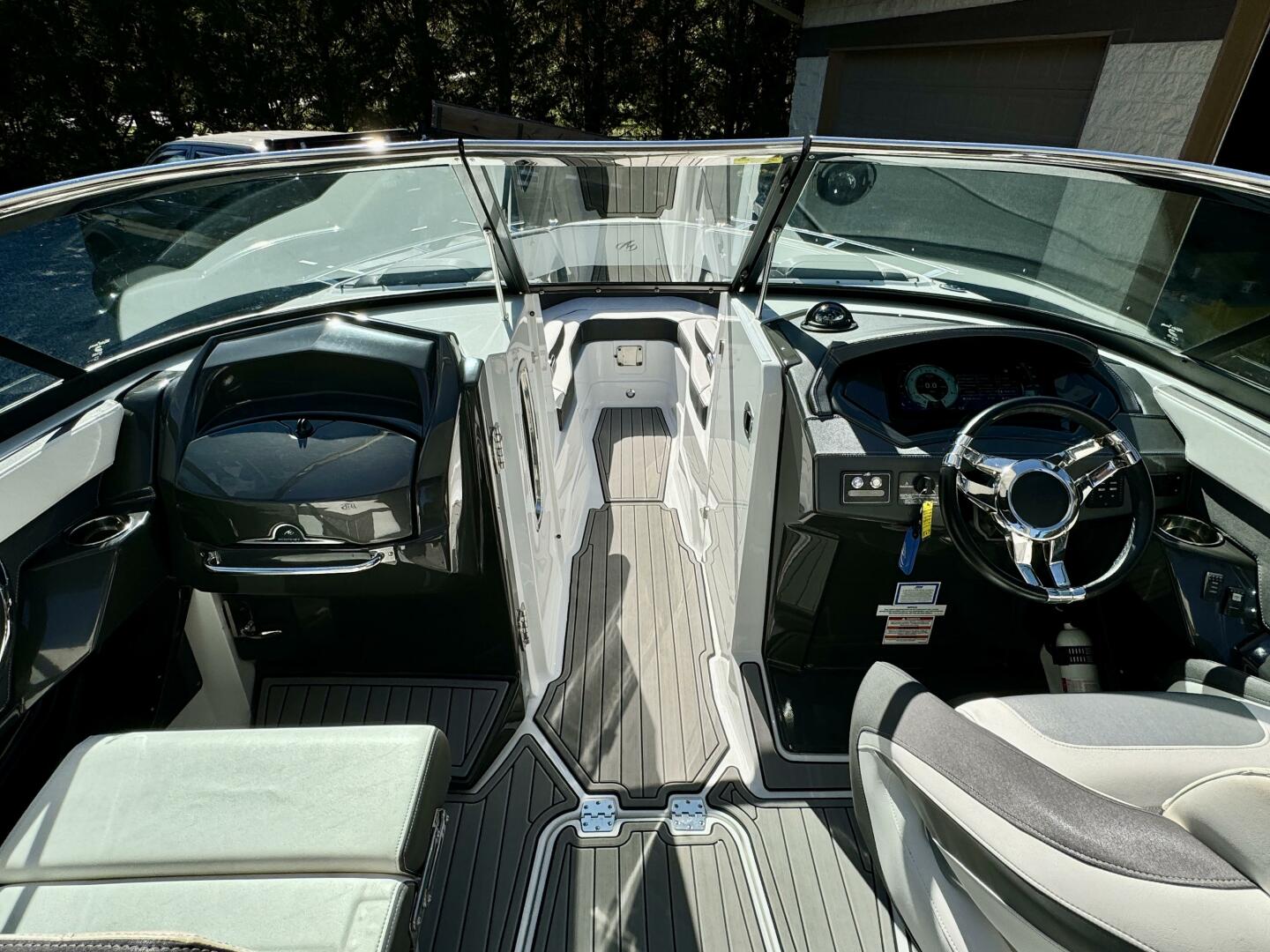 Slide: The Image of Monterey 278 SS 2019 - 4865788