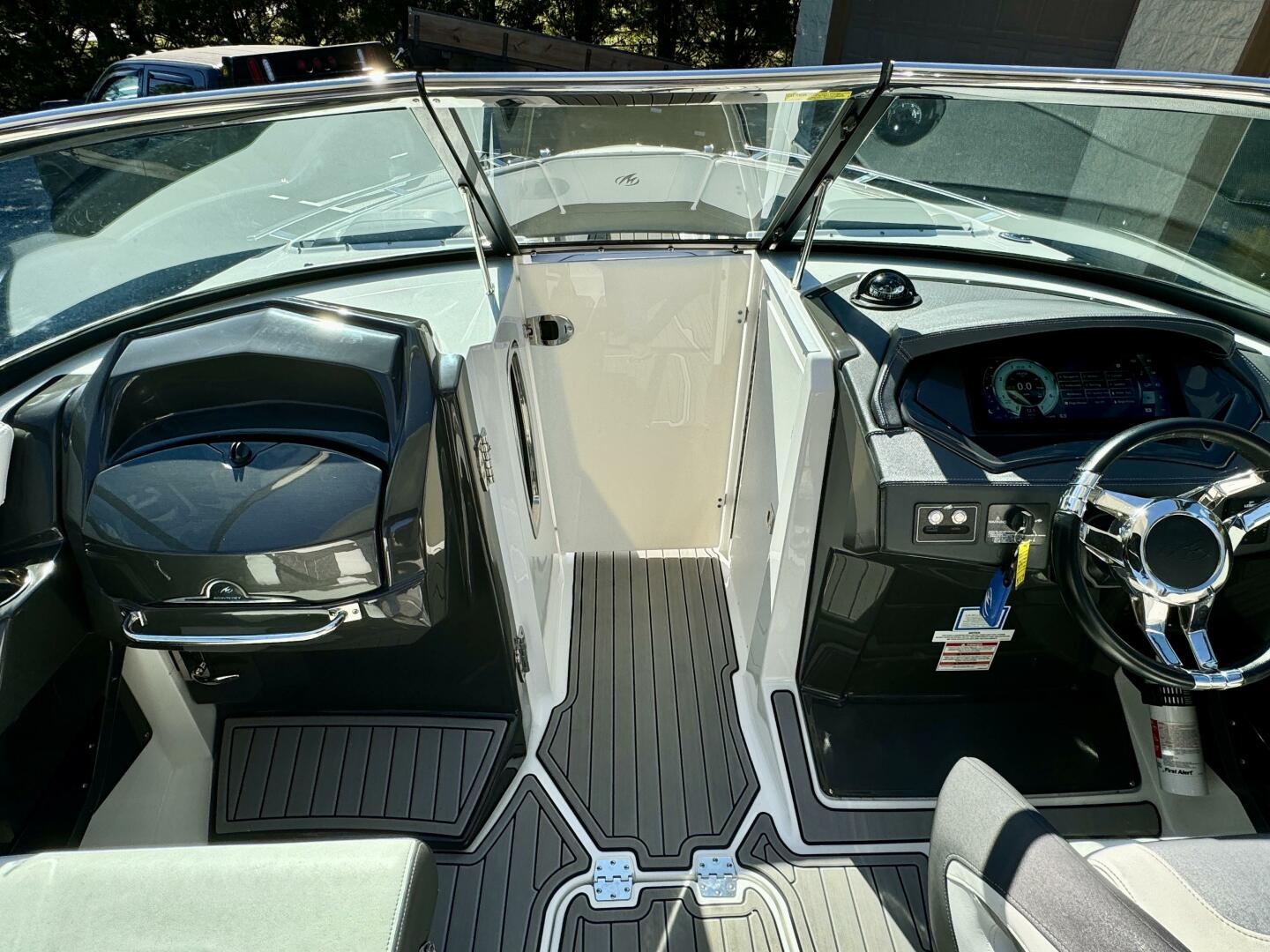 Slide: The Image of Monterey 278 SS 2019 - 4865789