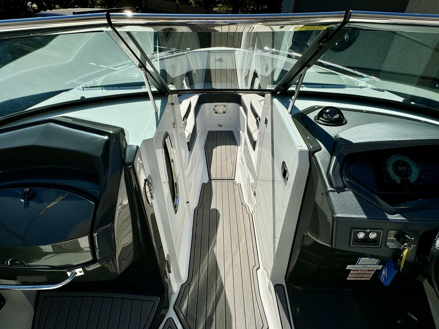 Slide: The Image of Monterey 278 SS 2019 - 4865794