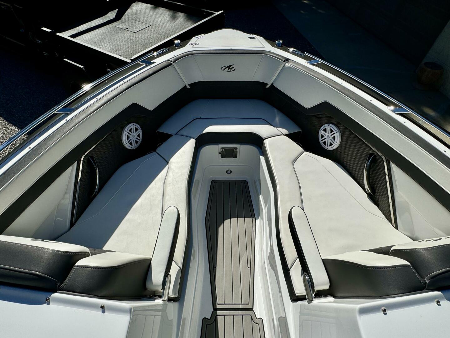 Slide: The Image of Monterey 278 SS 2019 - 4865797