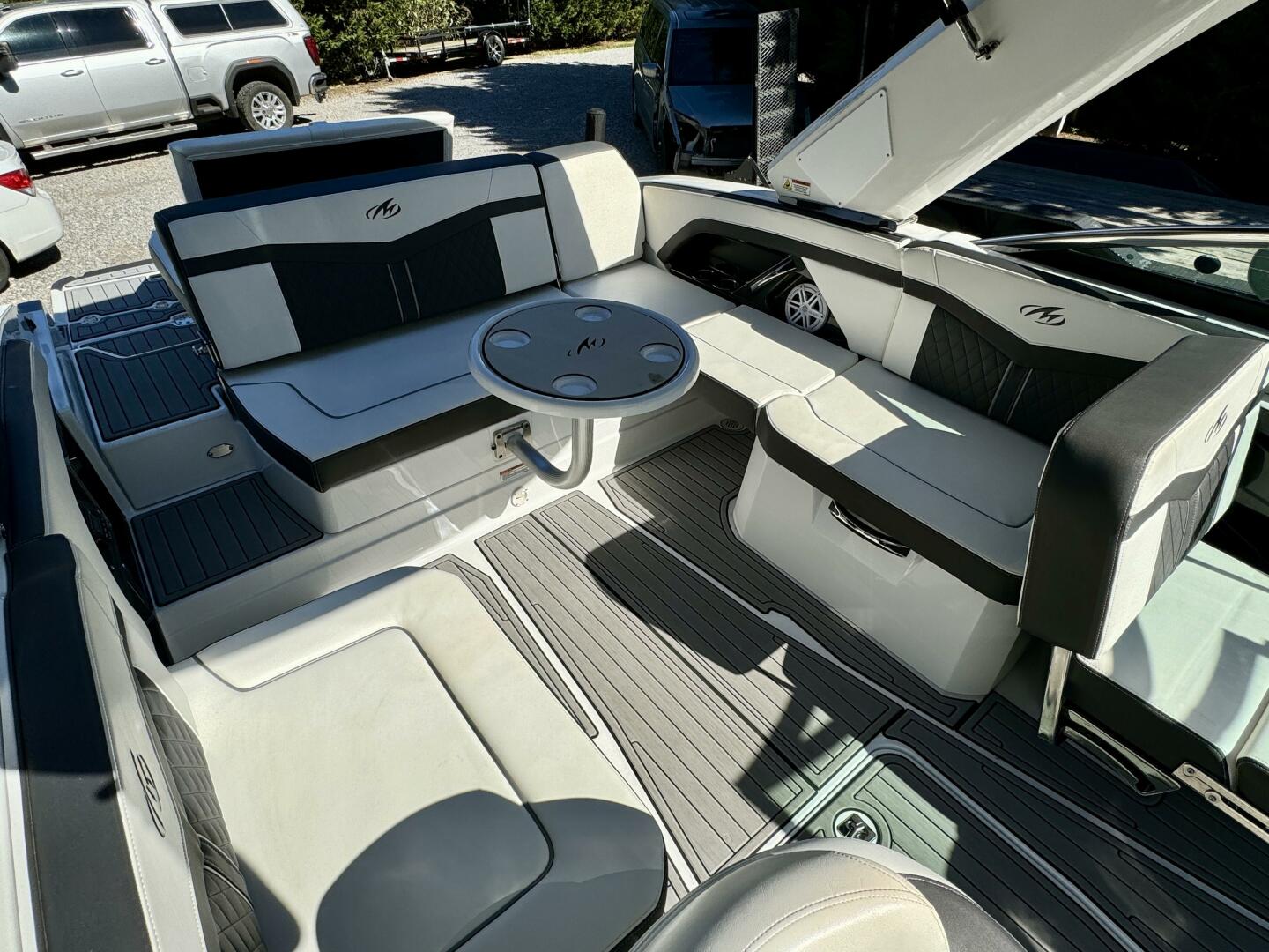 Slide: The Image of Monterey 278 SS 2019 - 4865809