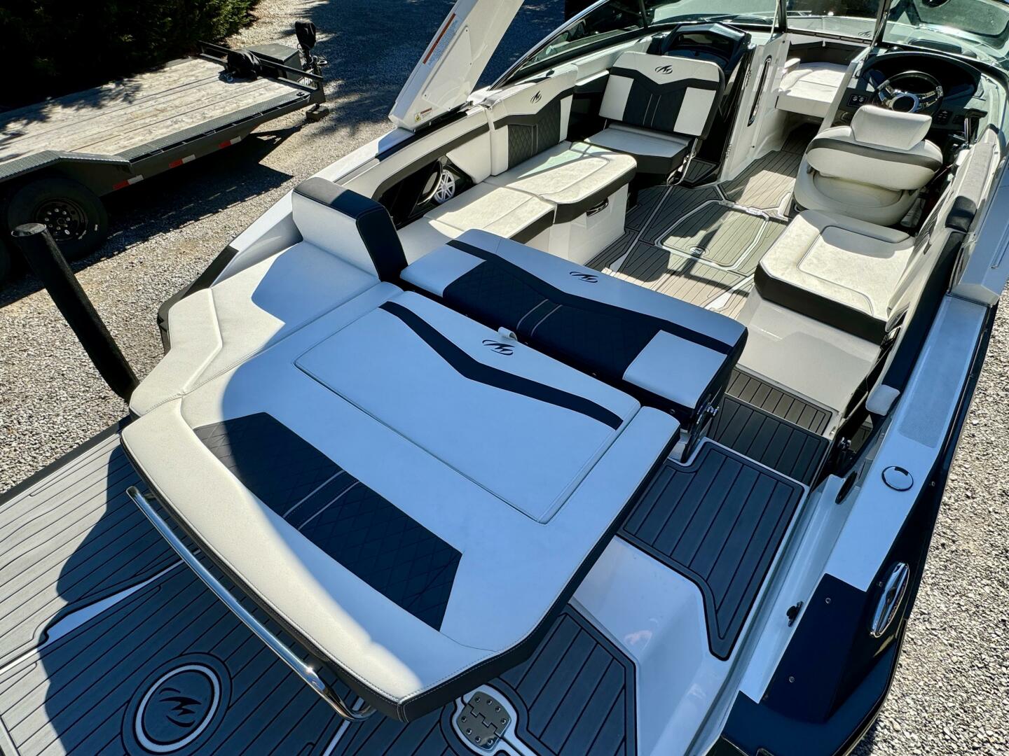 Slide: The Image of Monterey 278 SS 2019 - 4865848