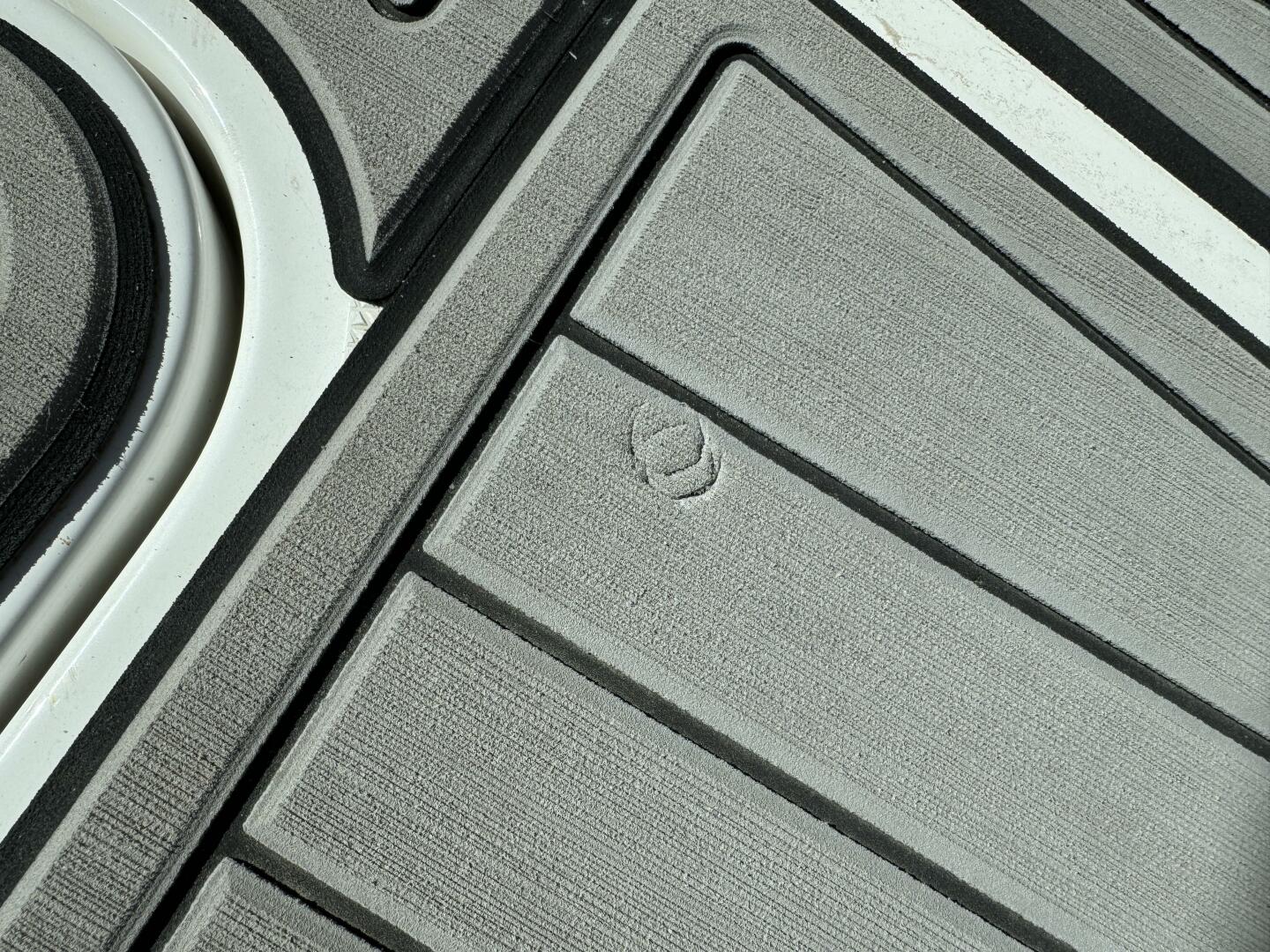 Slide: The Image of Monterey 278 SS 2019 - 4865865