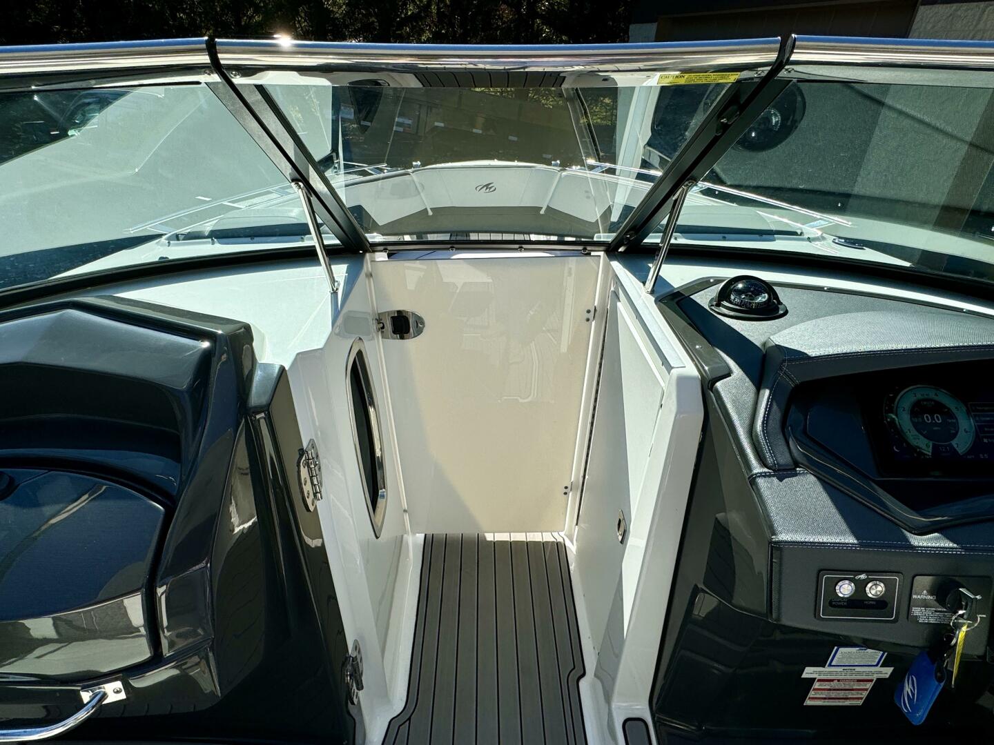 Slide: The Image of Monterey 278 SS 2019 - 4865793