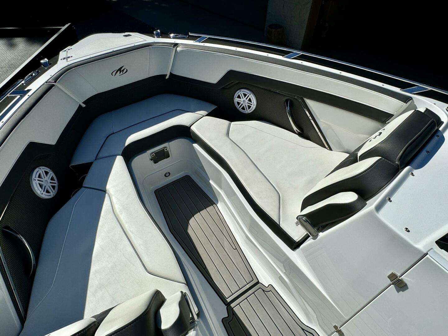 Slide: The Image of Monterey 278 SS 2019 - 4865799