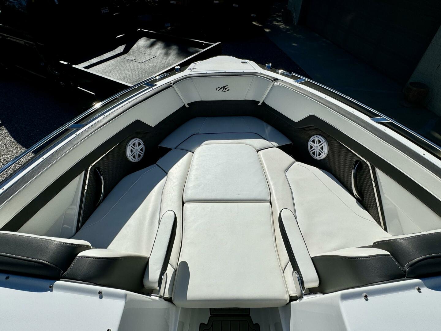 Slide: The Image of Monterey 278 SS 2019 - 4865805