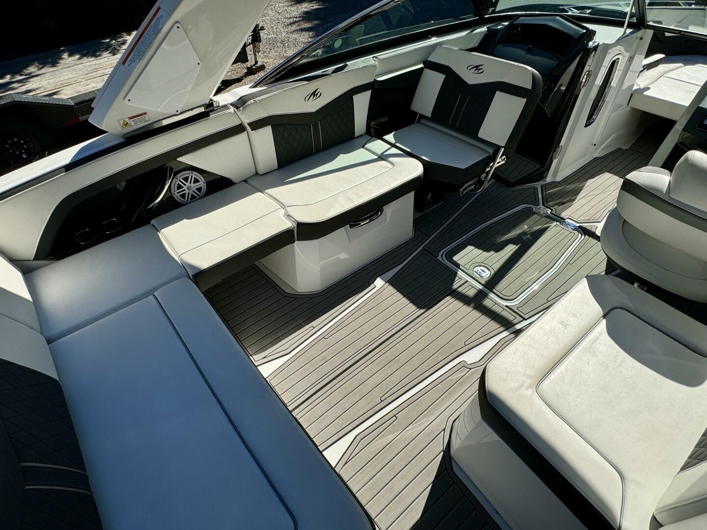 Slide: The Image of Monterey 278 SS 2019 - 4865818