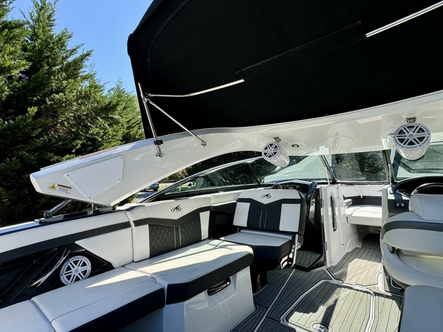 Slide: The Image of Monterey 278 SS 2019 - 4865828