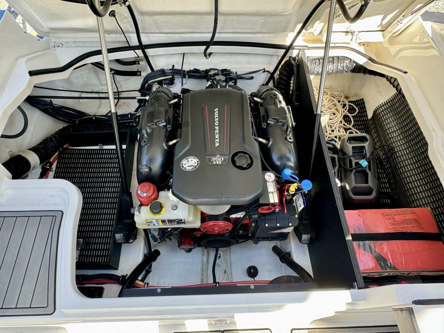 Slide: The Image of Monterey 278 SS 2019 - 4865837