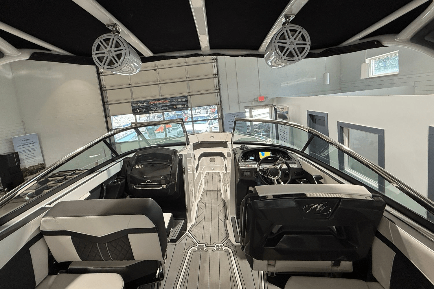 Slide: The Image of Monterey 278SS 2024 - 13