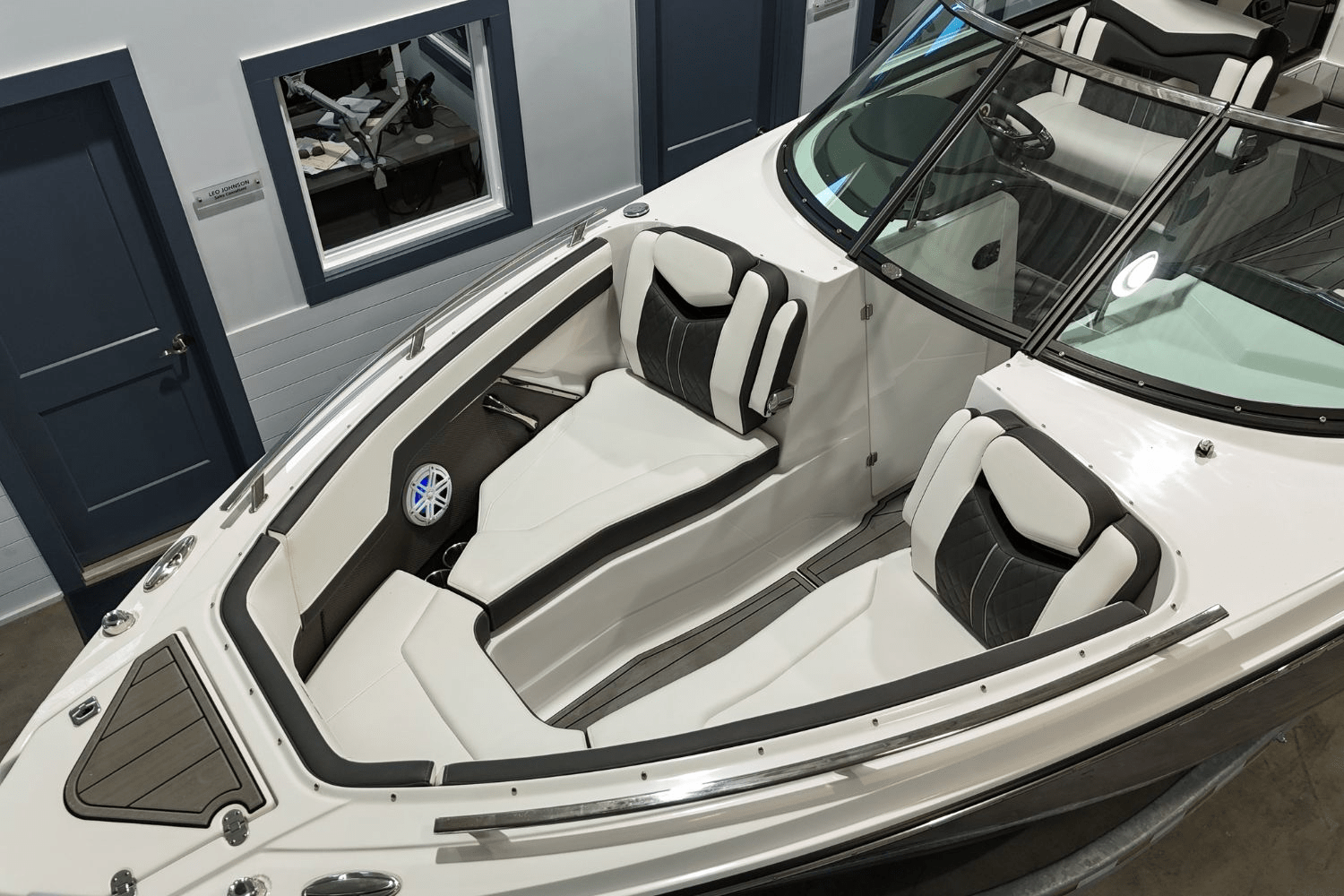 Slide: The Image of Monterey 278SS 2024 - 21